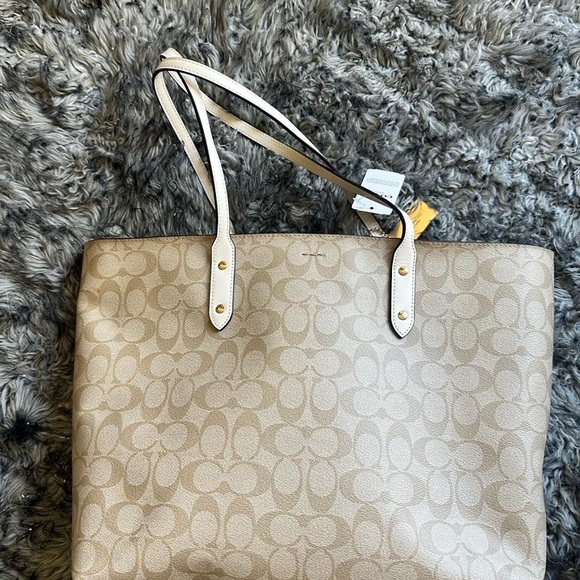 Coach Leather Tote Bag (OBO) - Picture 2 of 5